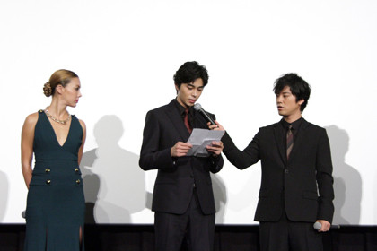 GONINサーガ初日舞台挨拶_根津甚八手紙