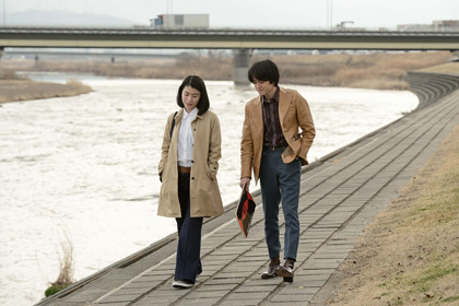 「無伴奏」成海璃子、池松壮亮@石和市の笛吹川