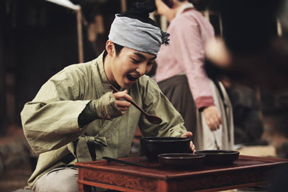 %e3%82%ad%e3%83%a0%e3%83%bb%e3%82%bd%e3%83%b3%e3%83%80%e3%83%abs2