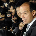 初日に忖度まんじゅうをプレゼント『サムライと愚か者 -オリンパス事件の全貌-』