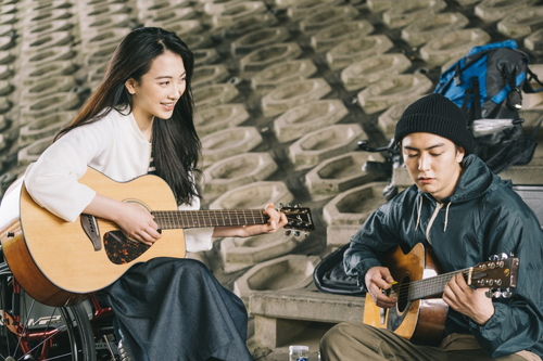 知英、稲葉友『私の人生なのに』