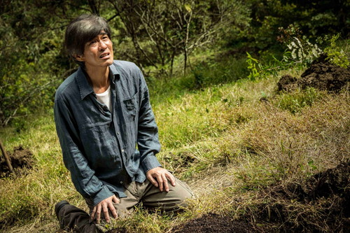 『楽園』佐藤浩市