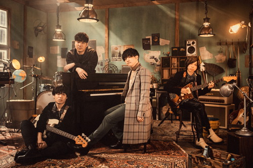 Official髭男dism x コンフィデンスマンJP