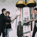 草彅剛サプライズで登場！ポン・ジュノ監督、ソン・ガンホ来日『パラサイト 半地下の家族』舞台挨拶