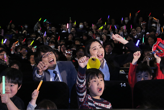 小澤雄太 長谷川眞優 登壇 劇場版 ウルトラマンジード 応援上映会 映画情報どっとこむ