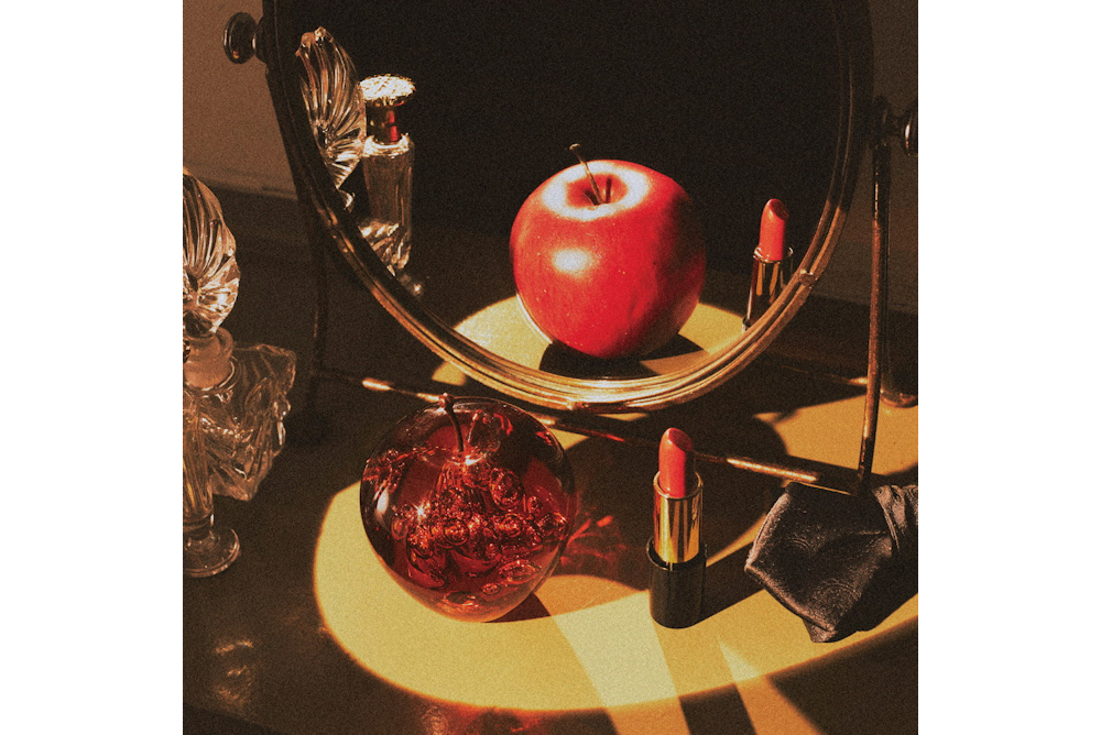 eill_plasticlove_nouhin先生、私の隣に座っていただけませんか？