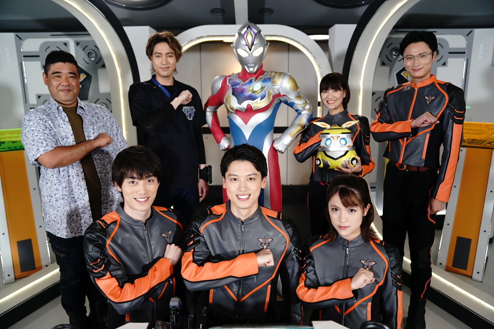 『ウルトラマンデッカー』発表会集合写真