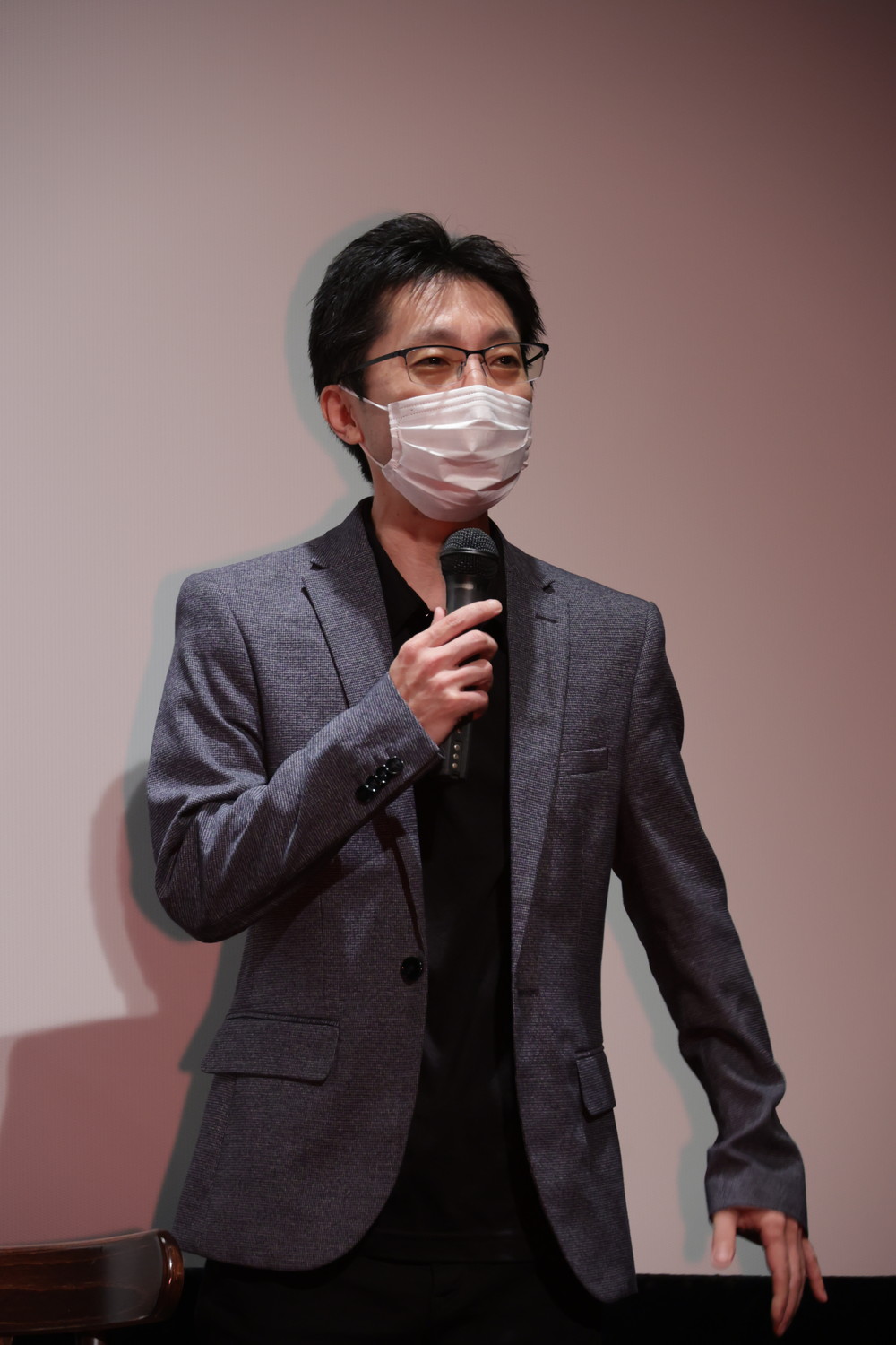 『紅花の守人-いのちを染める』公開記念舞台挨拶