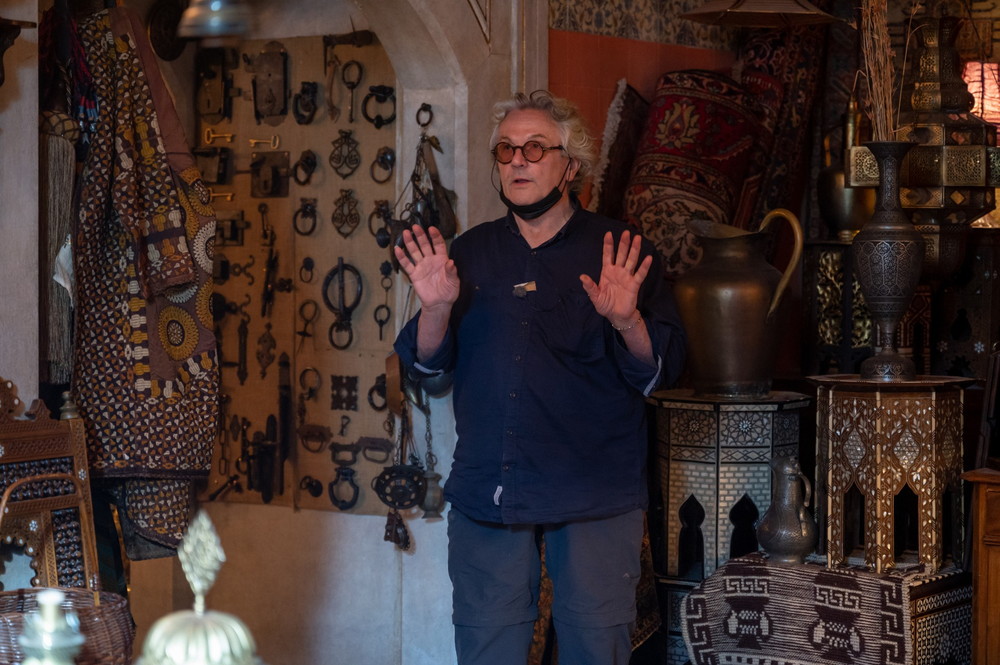 ジョージ・ミラー監督インタビュー映像『アラビアンナイト』