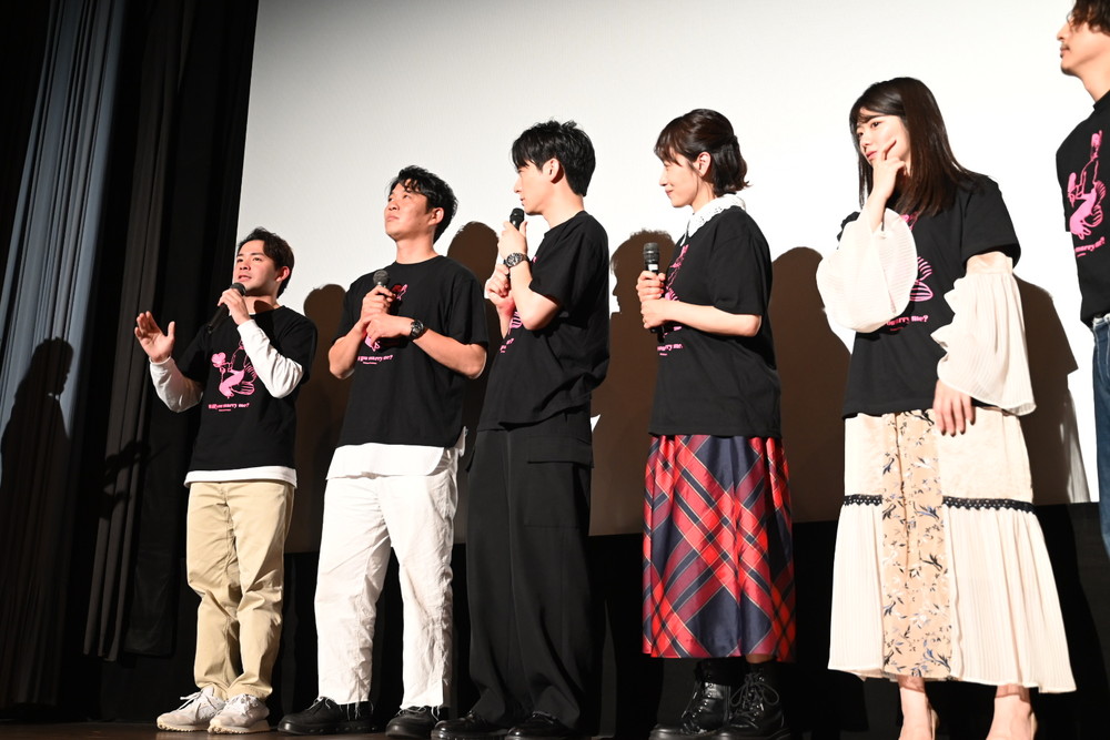 『結婚の報告』初日舞台挨拶