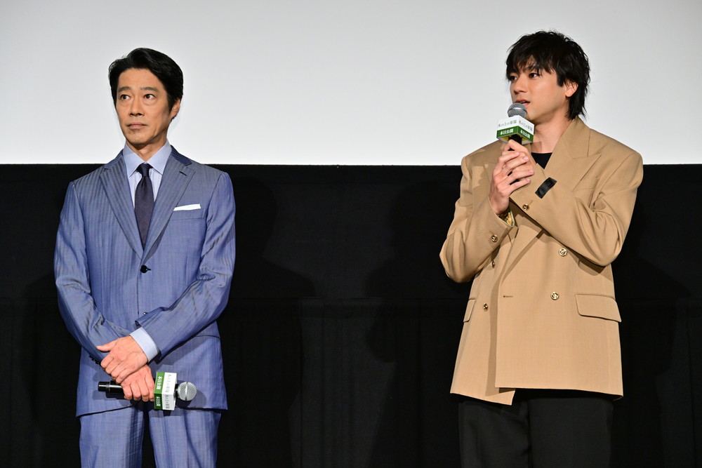 『木の上の軍隊』