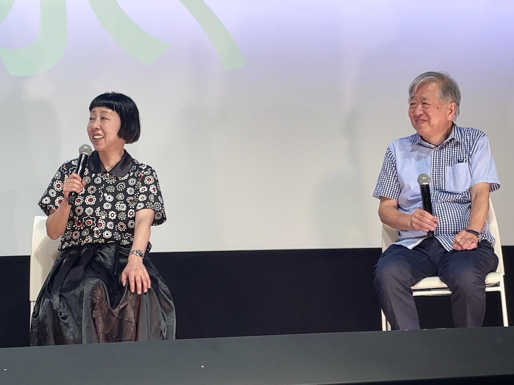 亀は意外と速く泳ぐ