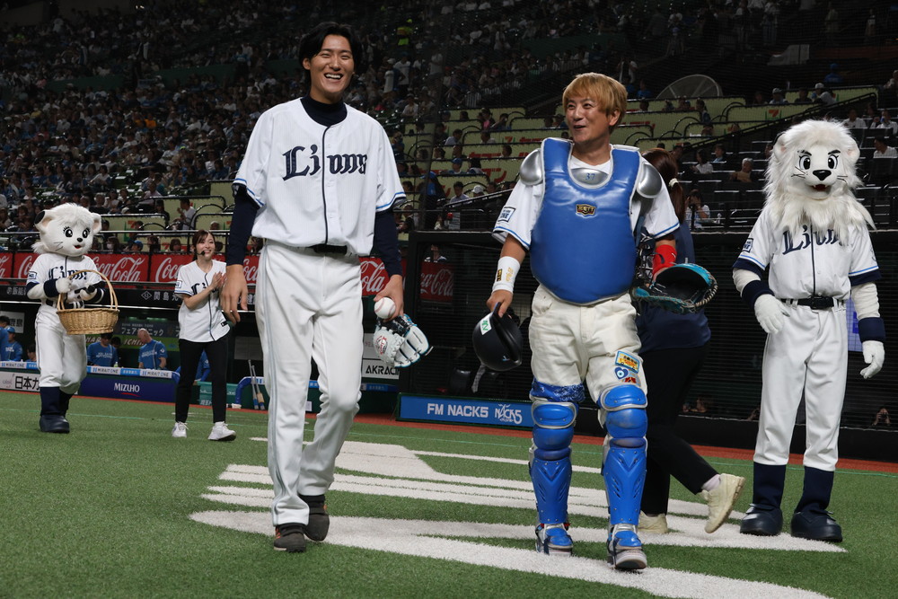 『栄光のバックホーム』セレモニアルピッチ