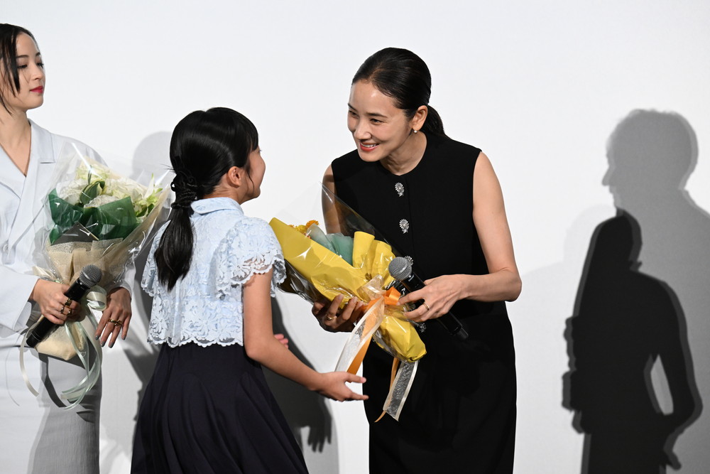 『遠い山なみの光』