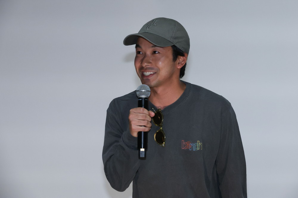 アット・ザ・ベンチ