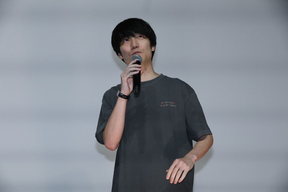 アット・ザ・ベンチ