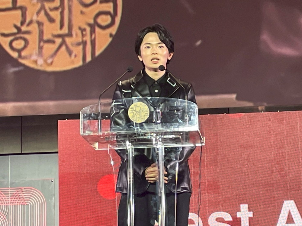 愚か者の身分@釜山国際映画祭