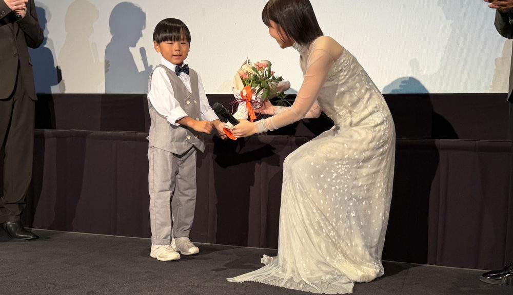 『天文館探偵物語』鹿児島公開記念舞台挨拶