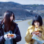 笑えない世界でも