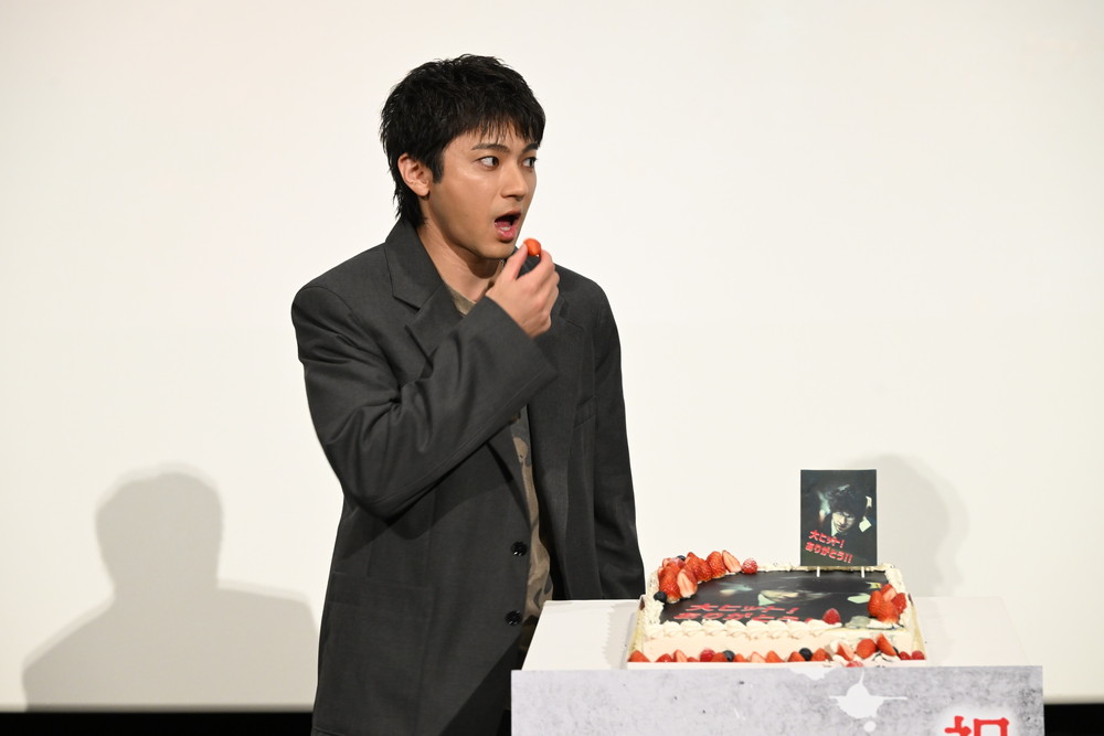 『爆弾』1214ラスト舞台挨拶