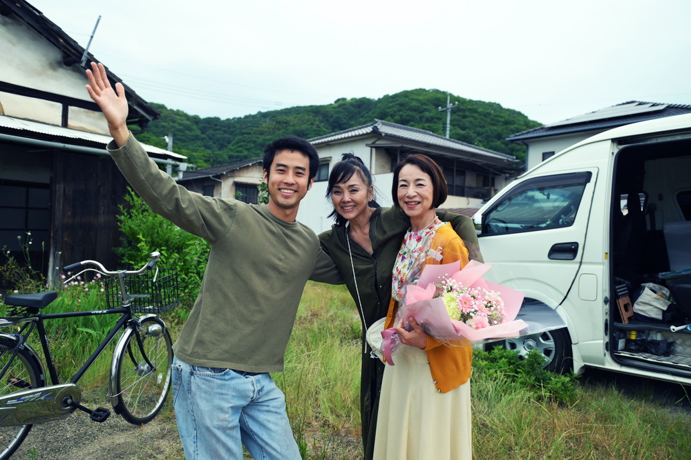 『カラノウツワ』